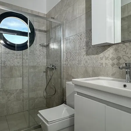 Caesar & Collection Pools & Long Family Bedroom